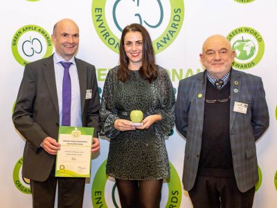 Chevron Traffic Management collects Green Apple award